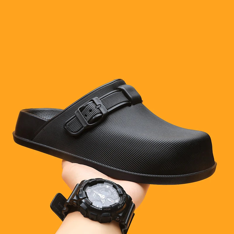 Men New Clogs Slippers Fashion EVA Insole Men Mules Slippers Classic Waterproof Garden Shoes Women Non-slip Beach Sandals